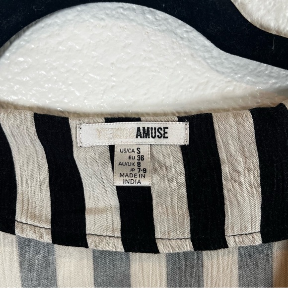Amuse Society Always Something Black & Cream Striped Button Front Blouse SM - Picture 3 of 10
